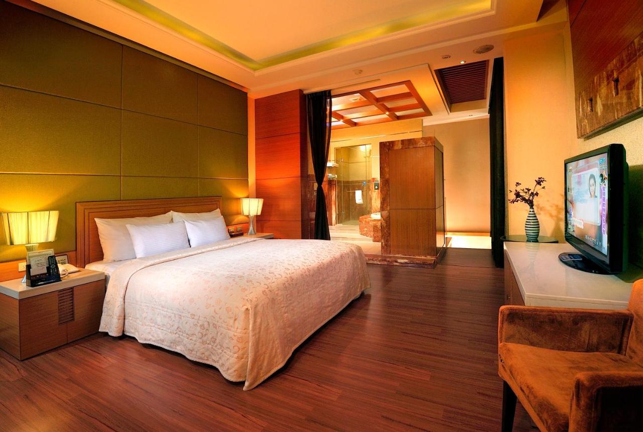 Jing Hwa Motel Tainan Exterior photo