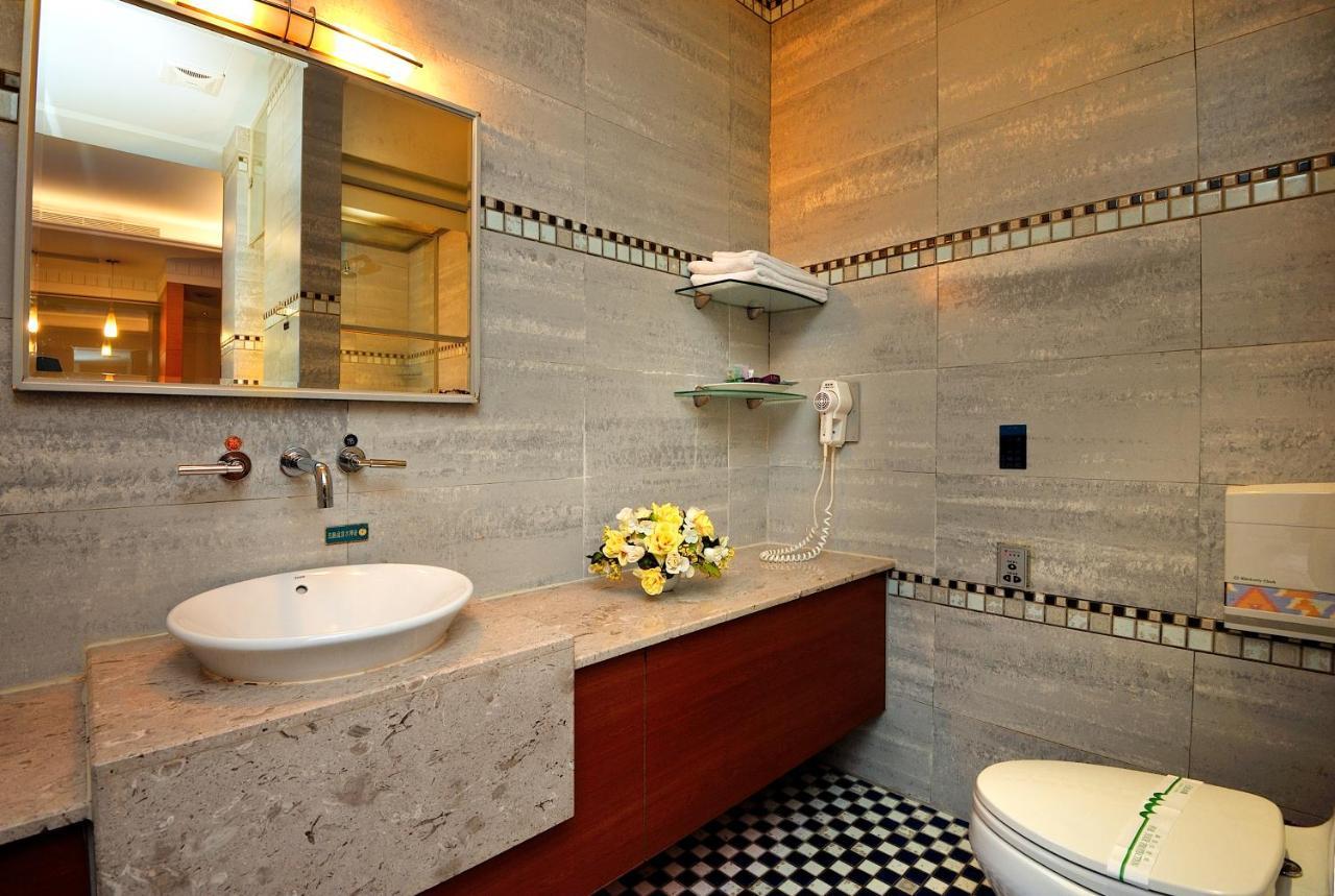 Jing Hwa Motel Tainan Exterior photo
