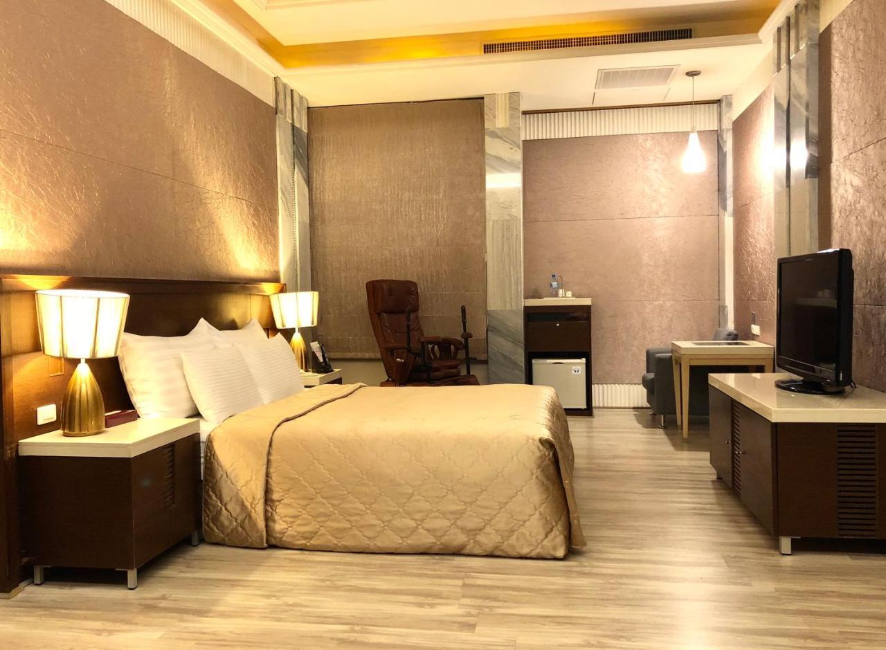 Jing Hwa Motel Tainan Exterior photo